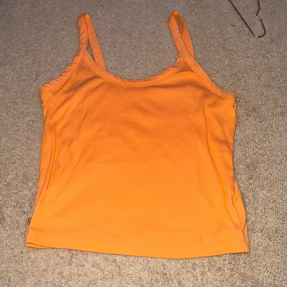orange tank top
